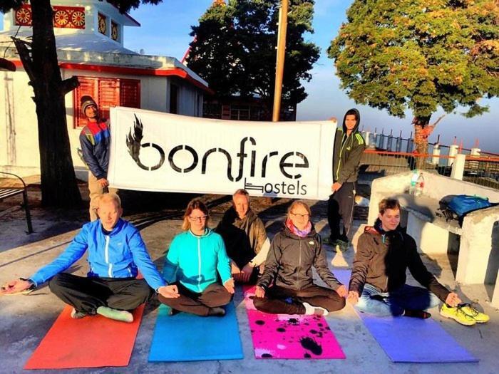 Bonfire Hostels Ришикеш Экстерьер фото