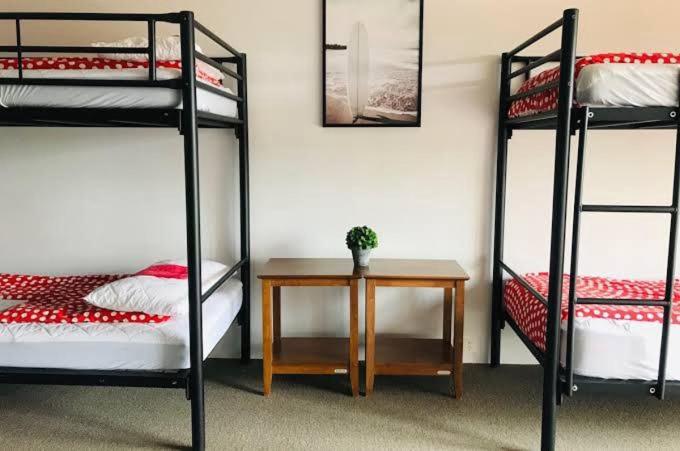 Bonfire Hostels Ришикеш Экстерьер фото