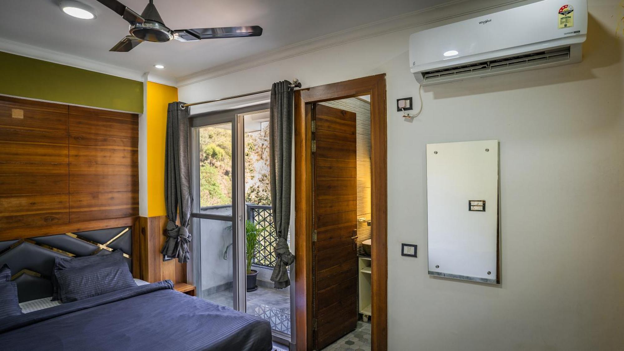 Bonfire Hostels Ришикеш Экстерьер фото
